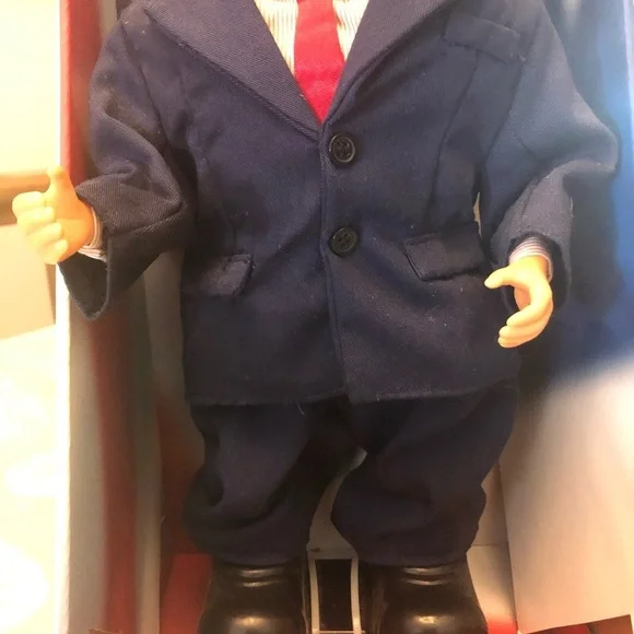 Bill Clinton Dancing Machine - Picture 5 of 6